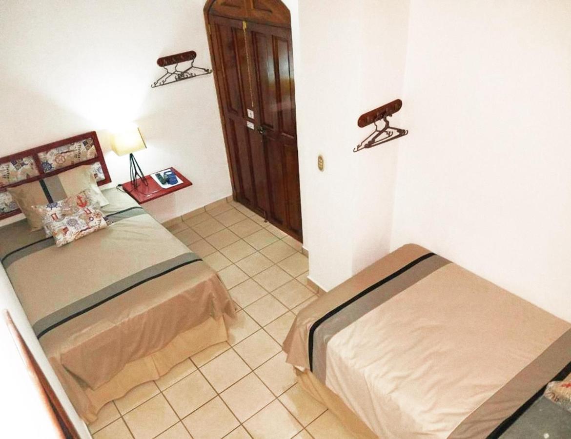 Hostal Las Puertas ซานตา อานา ภายนอก รูปภาพ