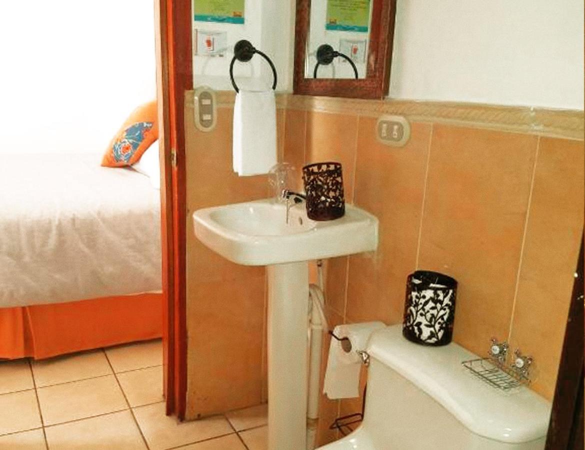Hostal Las Puertas ซานตา อานา ภายนอก รูปภาพ