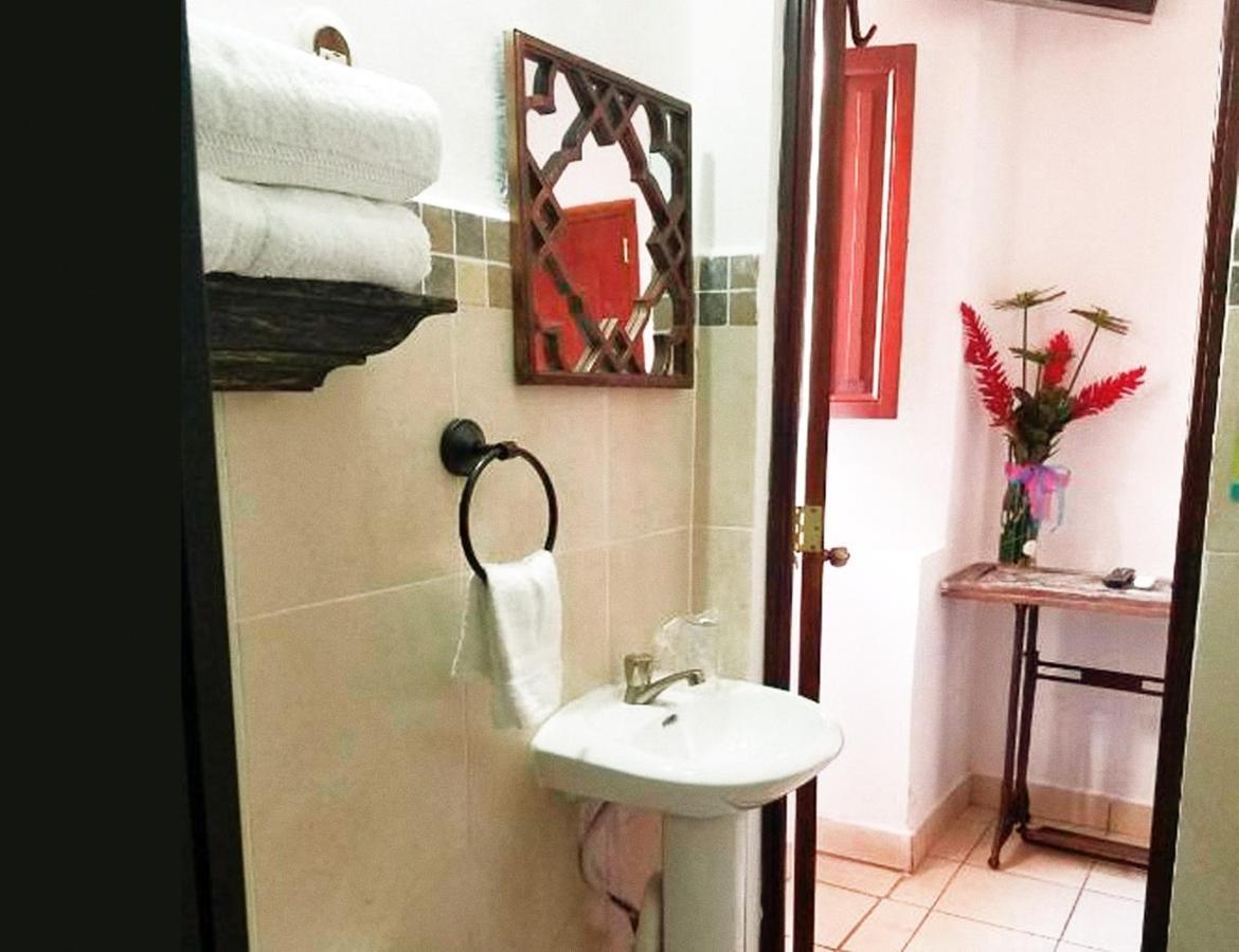 Hostal Las Puertas ซานตา อานา ภายนอก รูปภาพ