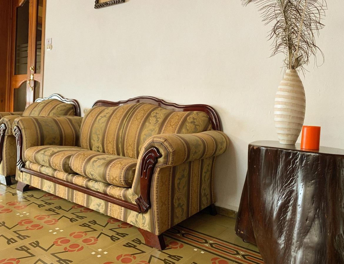 Hostal Las Puertas ซานตา อานา ภายนอก รูปภาพ